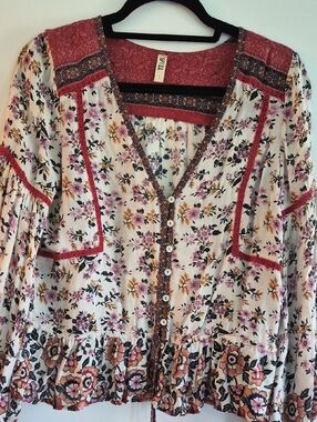 Spell Boho Elle In Red Floral Button-Front Blouse